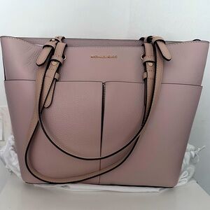 Michale Kors Soft Pink purse